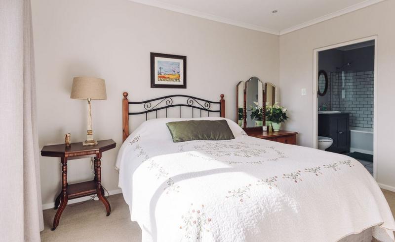 4 Bedroom Property for Sale in Kommetjie Western Cape